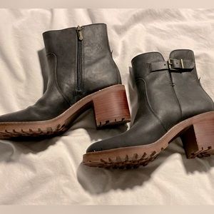 NWOT Crown Vintage Black Women’s Boots Size 8